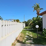 Сasa de vacaciones Caterina A Pochi Passi Dalla Con 3 E Giardino Privato Costa Rei