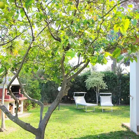Caterina A Pochi Passi Dalla Con 3 E Giardino Privato Costa Rei